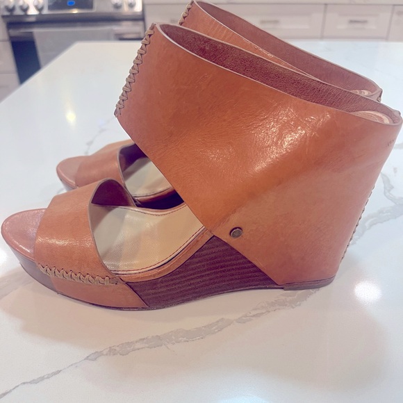 Trask Brown Leather Riki Wedge Sandal Anthropologie  - Size 8 - Picture 1 of 11